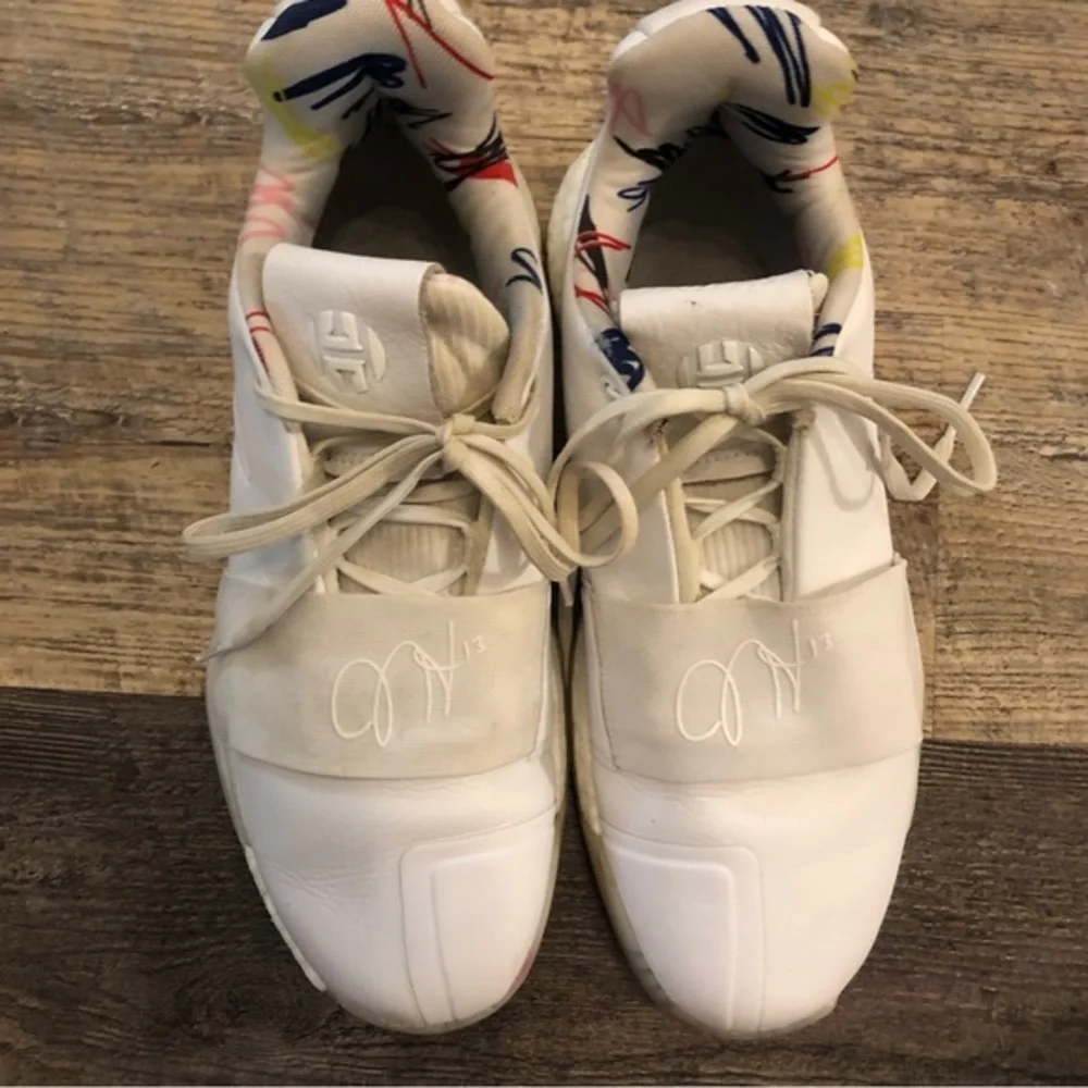 Adidas Harden Vol. 3 size 8 in great condition!